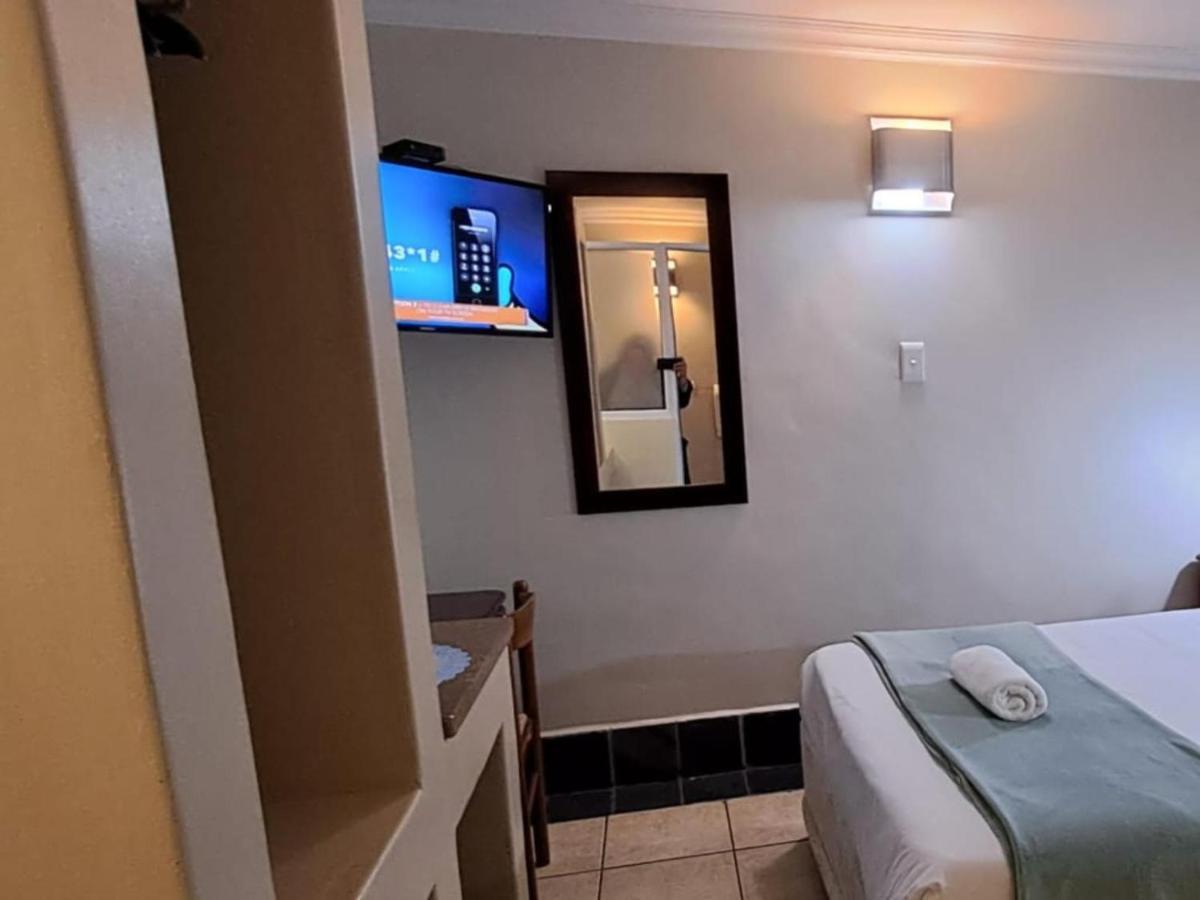Green Door Guest House Mossel Bay Habitación foto